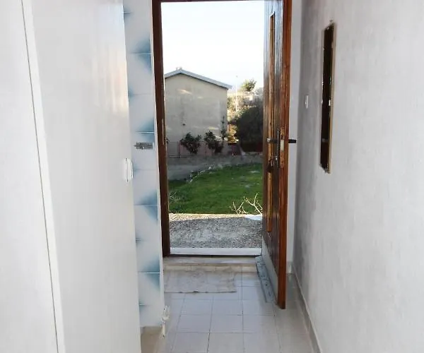 Appartement By The Sea Businci, Ciovo - 6012