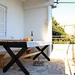 Apartman By The Sea Businci, Ciovo - 6012 Trogir